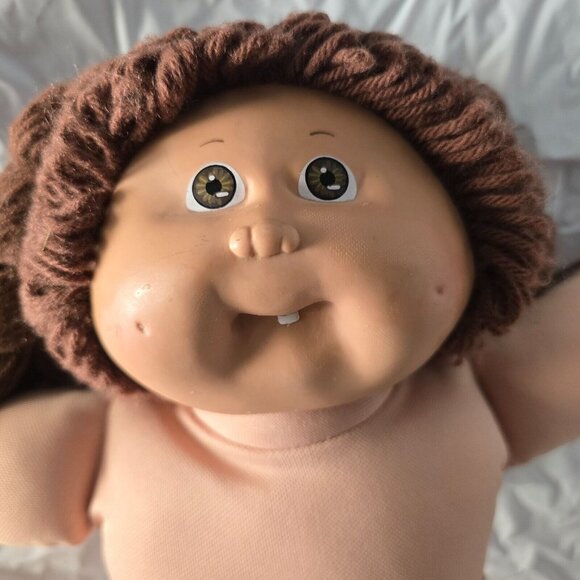 Cabbage Patch Kids Doll Vintage 1982 Coleco Brown Yarn Hair Brown Eyes Tooth - Picture 2 of 14